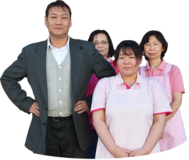 代表者の荒川と介護スタッフ